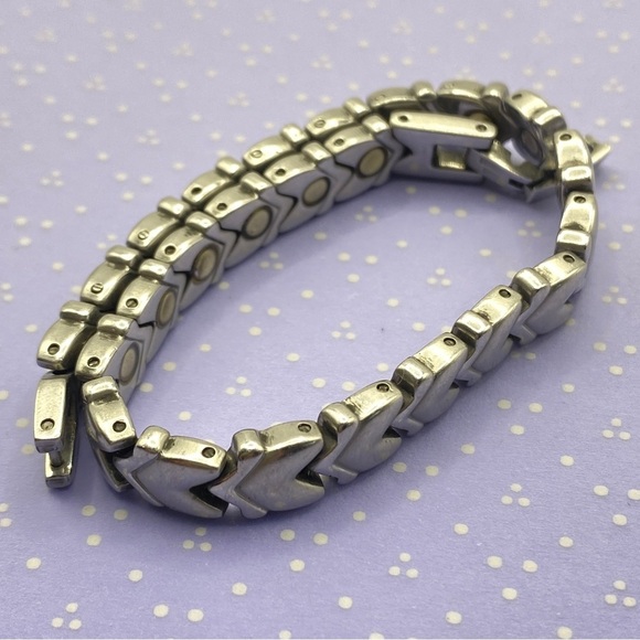 Magnetic Therapy Stainless Steel Bracelet Chevron Design Gender Neutral - Picture 6 of 8